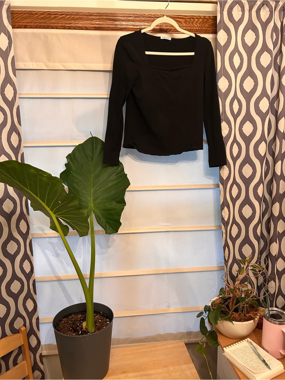 Black Long-Sleeve Square-Neck Women's Top